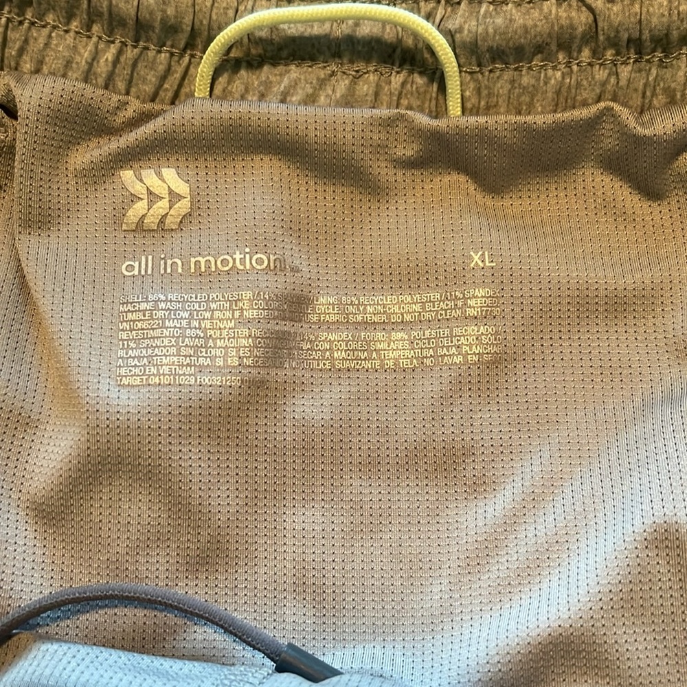 Shorts - Picture 4 of 4